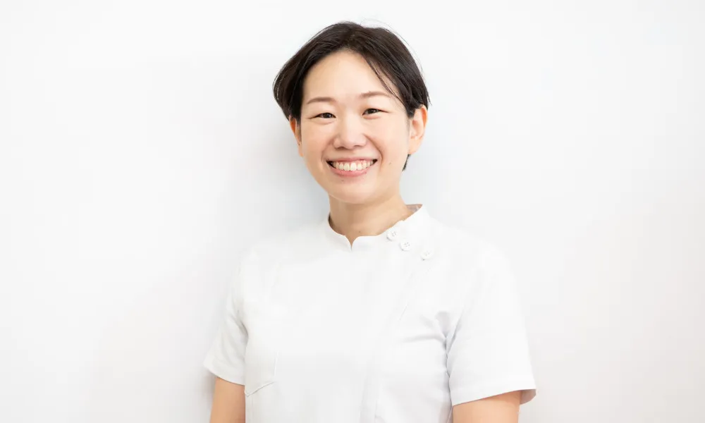 美容矯正部門　主任　左治木淳子